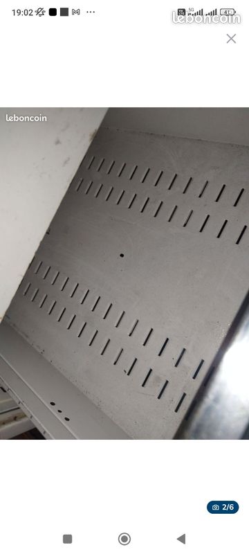 Meuble d'atelier metalique à quatre tiroirs (image 2)