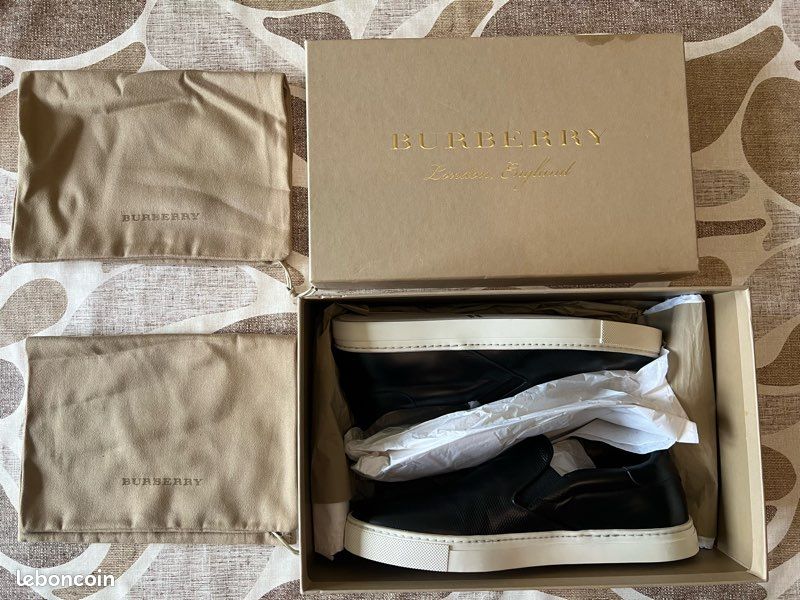 Chaussures homme Burberry pointure 41 neuves et authentiques avec les étuis de protection (image 1)