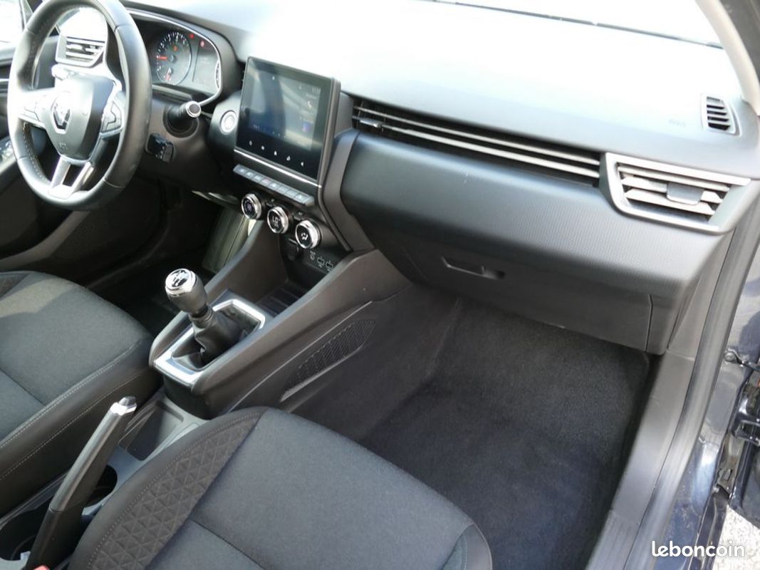 Renault clio v tce 100 zen bvm5 (image 16)