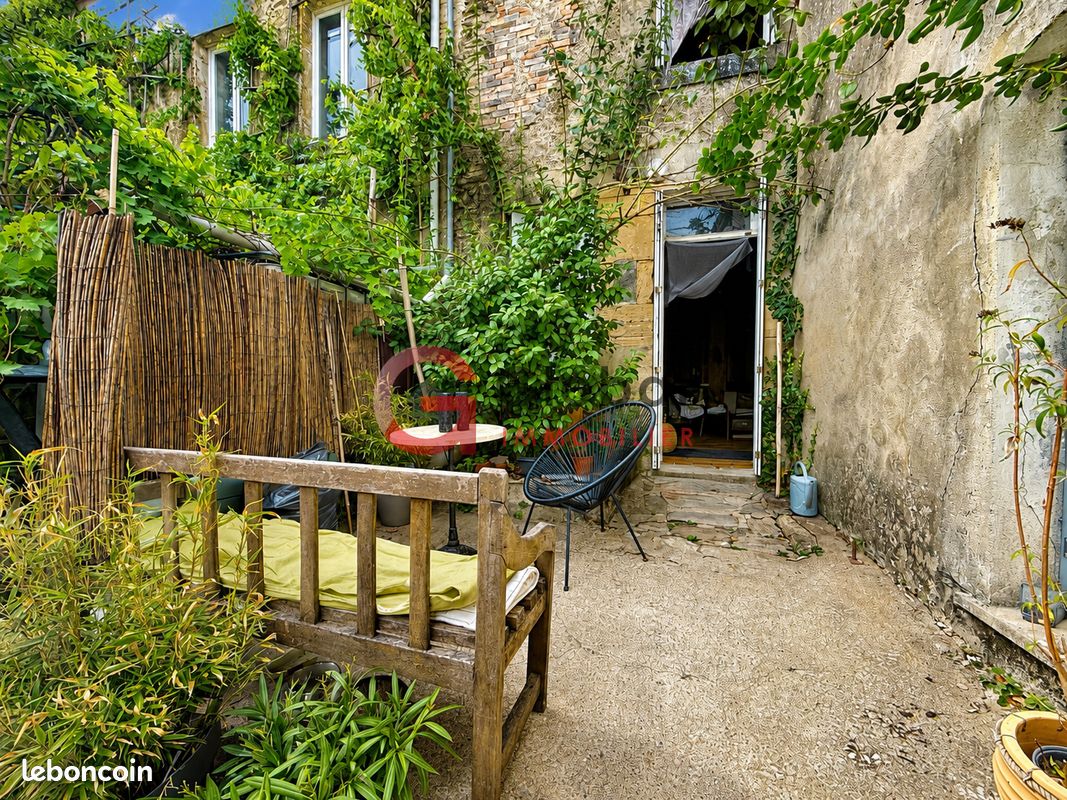 Maison 7 pièces 150 m² · à Le Busseau · 150 m² · 22 000 €