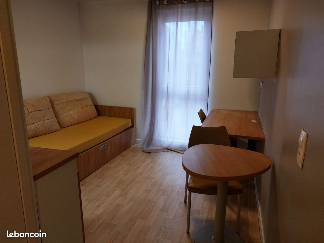 Appartement 1 pièce 18 m² · à Ivry-sur-Seine · 18 m² · 83 000 €