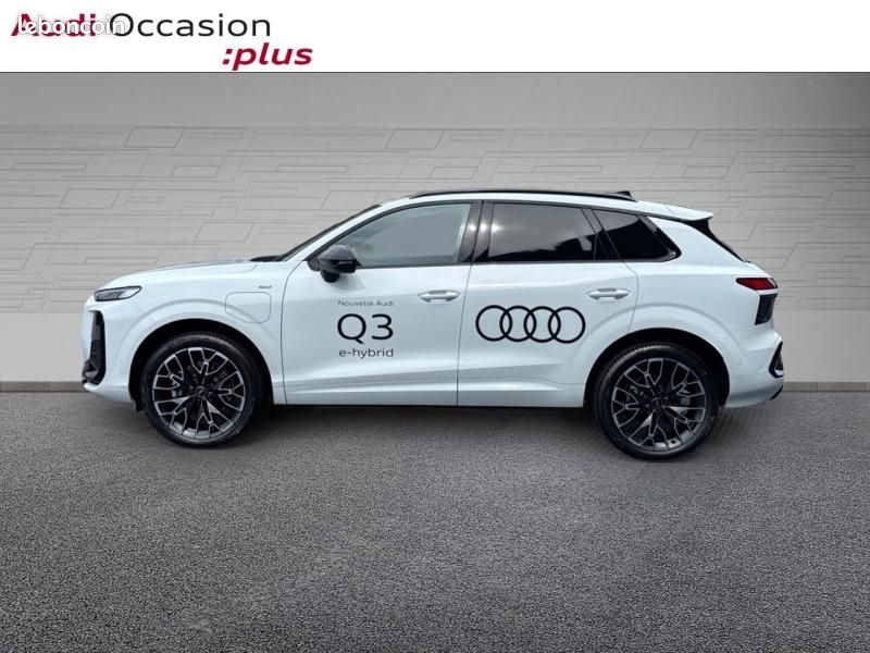 Audi Q3 1.5 e-hybrid 272ch S line S tronic 6 (image 2)