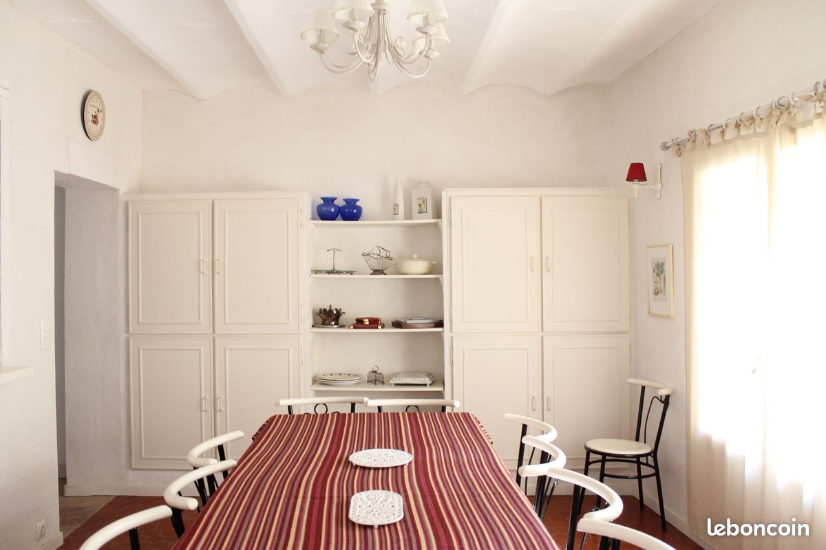 Maison 11 pièces 295 m² · à Saint-Chaptes · 295 m² · 395 000 €