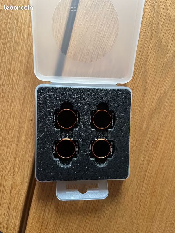 DJI Pocket 3 Creator Combo avec un ensemble supplémentaire de filtres à densité neutre (image 4)