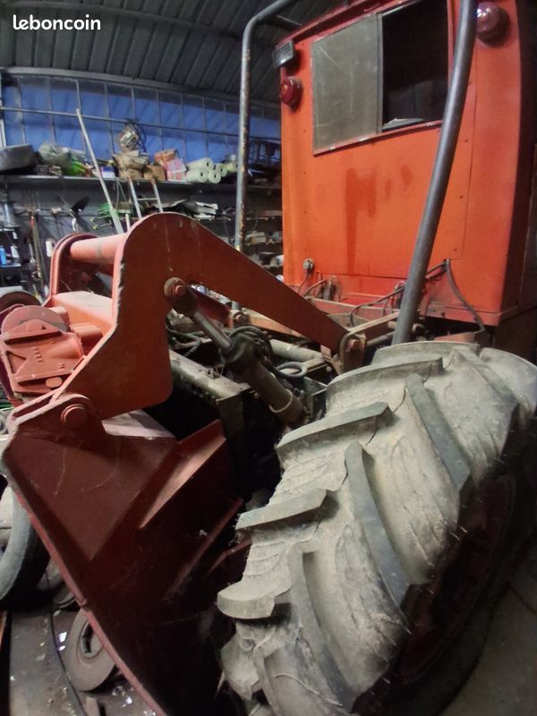 Vente d'un tracteur forestier agricole MERCEDES MBTRAC80 (image 2)