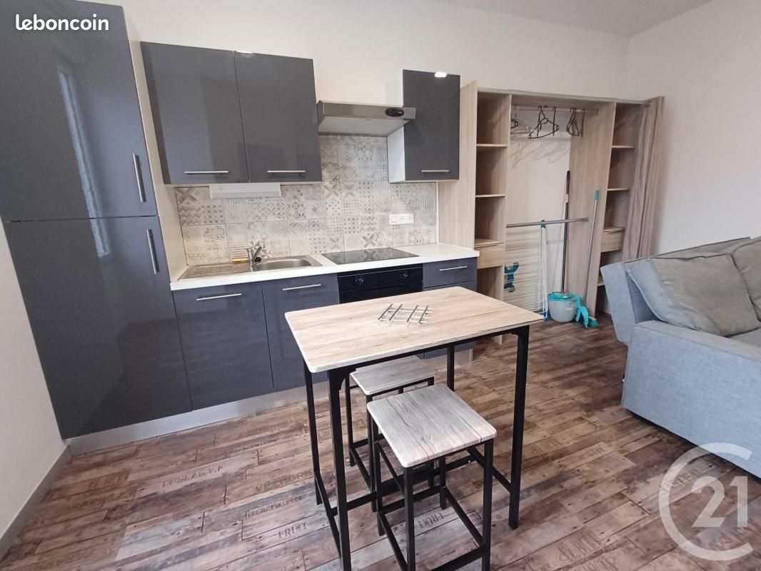 Appartement 1 pièce 24 m² · à Châtellerault · 24 m² · 390 €