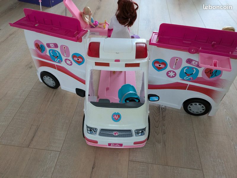 Barbie docteur ambulance Jeux Jouets