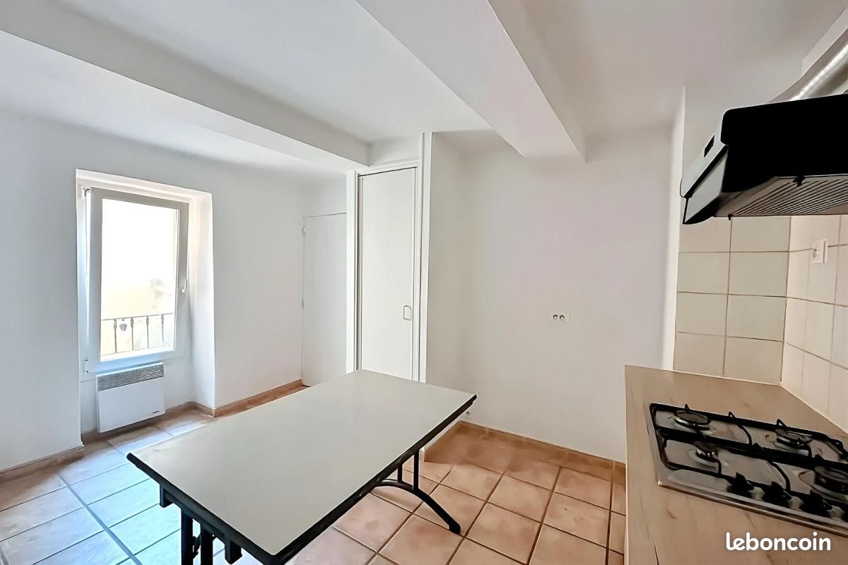 Appartement 2 pièces 25 m² · à Salon-de-Provence · 25 m² · 560 €