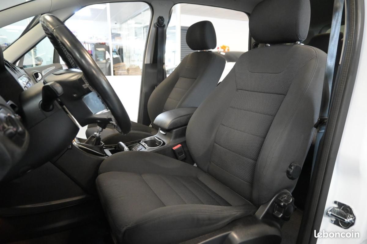 Ford S-Max 2.0 TDCi 140 FAP Titanium - 7 Pl (image 16)