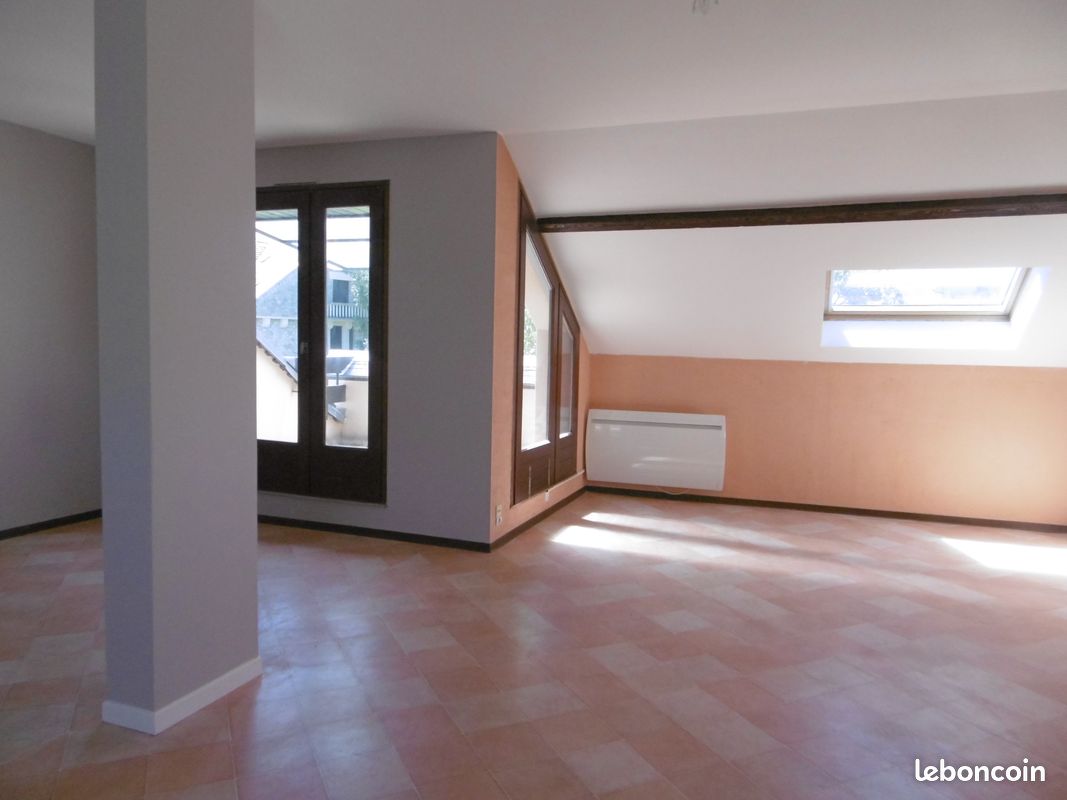 Appartement 3 pièces 56 m² · à Espalion · 56 m² · 470 €/mois