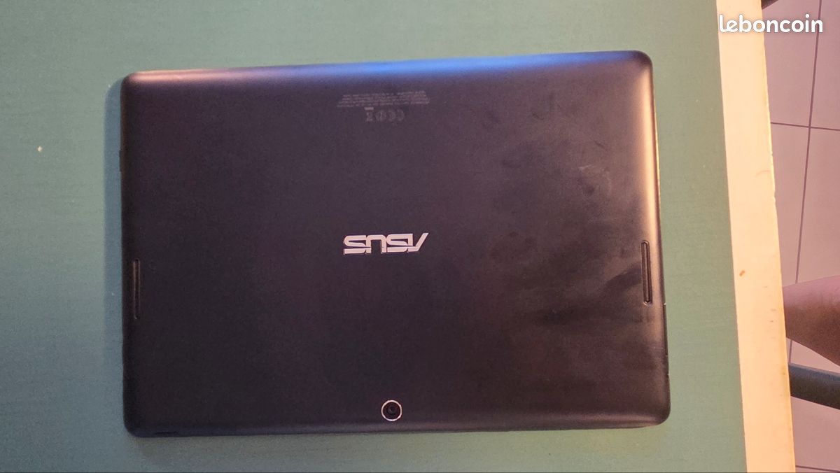 Tablette Asus mémo pad FHD10
Vieux modèle de tablette de 2012 (image 2)