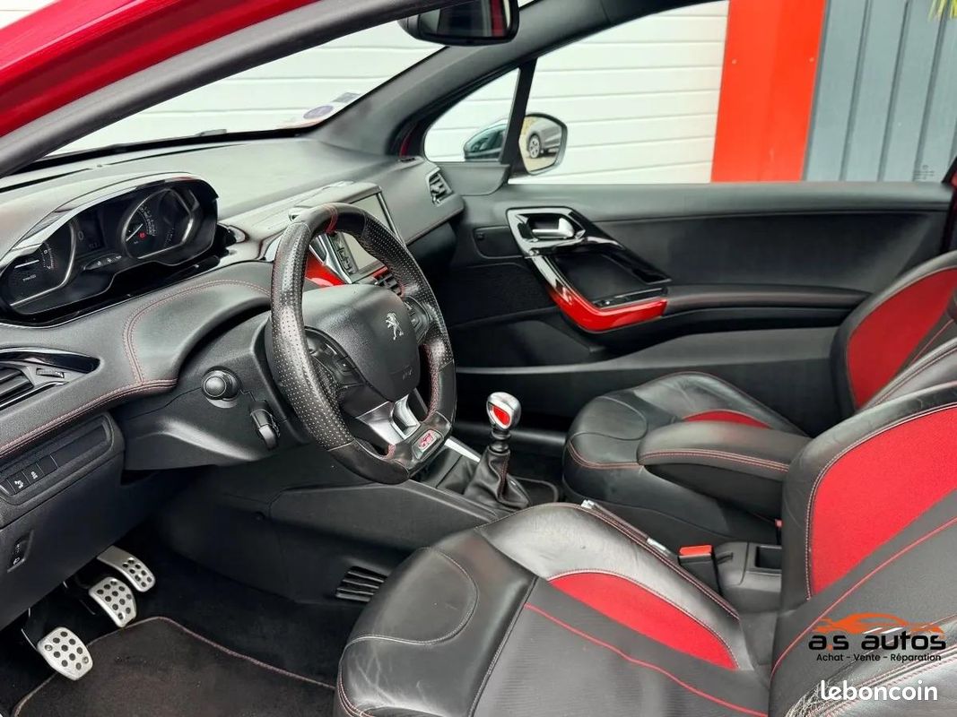 Peugeot 208 1.6 THP 200 GTI / GPS / CUIR / SPORT / (image 18)