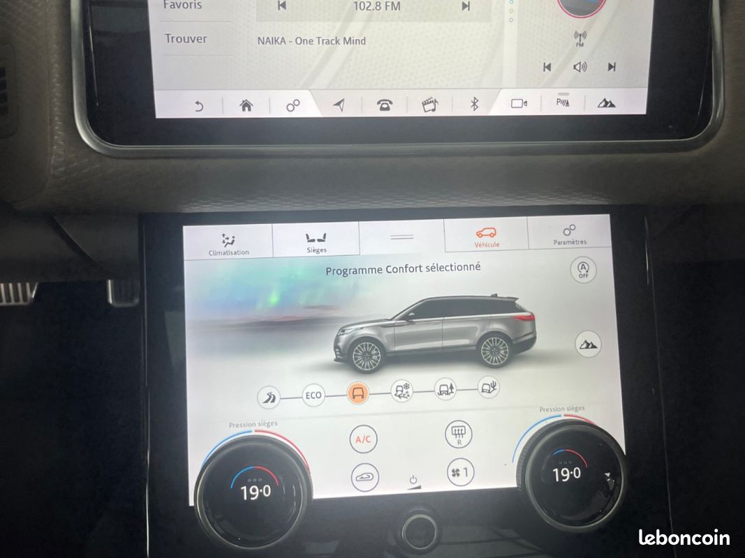 LAND ROVER RANGE ROVER VELAR 2.0L D240 BVA R-Dynamic (image 29)