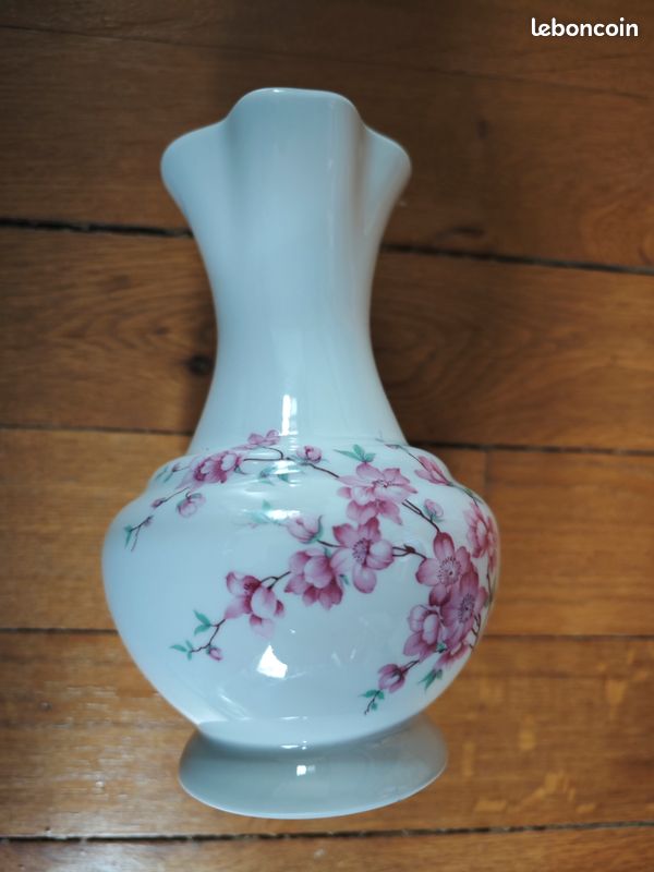 Joli vase porcelaine de Limoge (image 6)