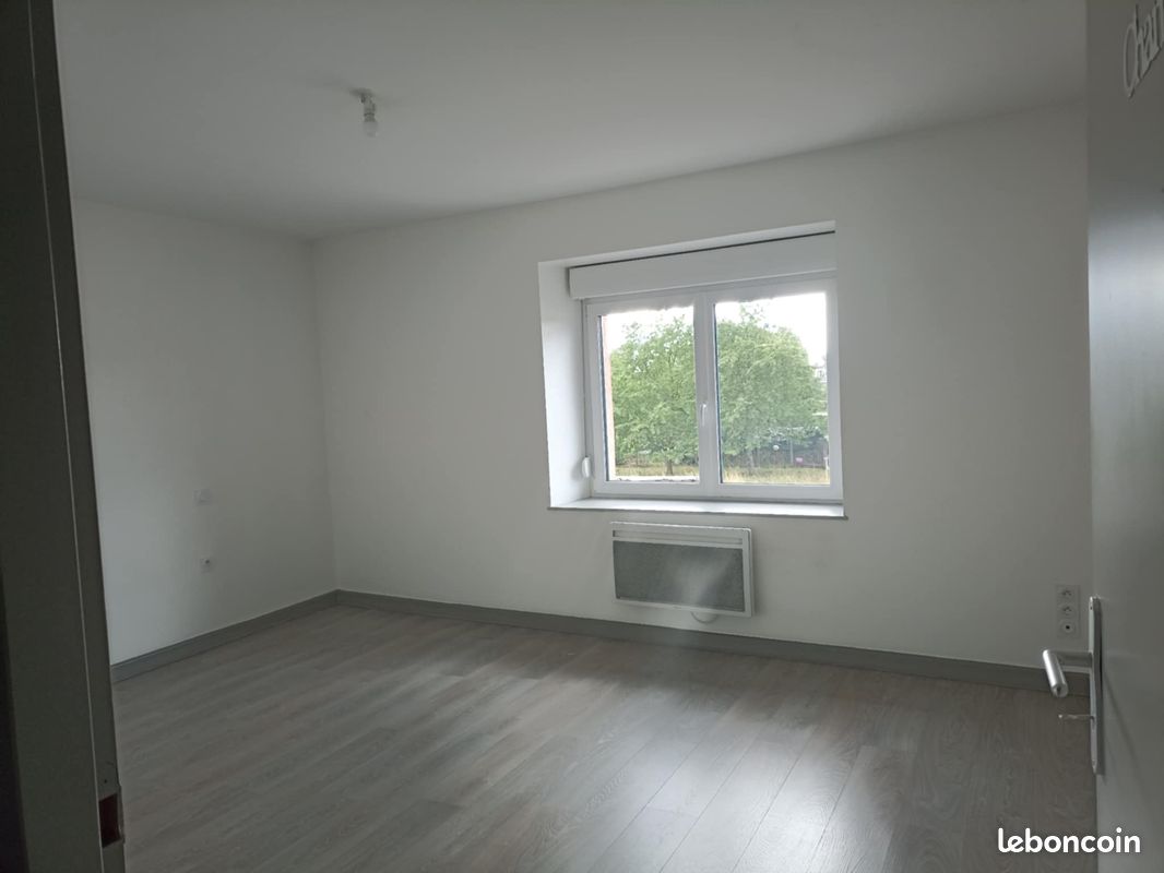 Appartement 3 pièces 81 m² · à Saint-Sauveur · 81 m² · 580 €