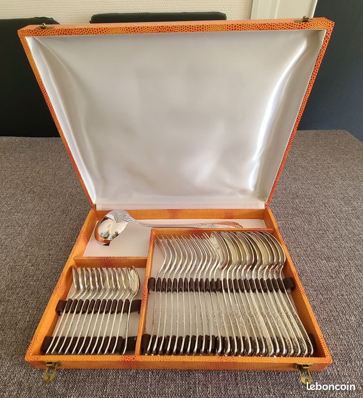 Ménagère 50 Pièces Métal Argenté Style Louis XV Rocaille - Orfèvrerie