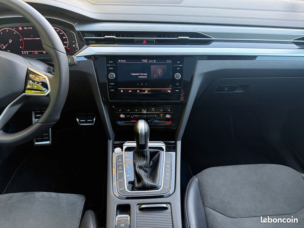 VOLKSWAGEN Arteon 2.0 D 150ch R-Line - 2022 - Toit ouvrant - Suivi complet - Toit ouvrant - Sièges chauffants (image 15)