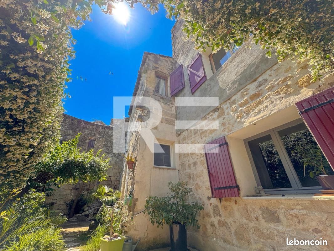 Maison 6 pièces 218 m² · à Saint-Gilles · 218 m² · 229 000 €
