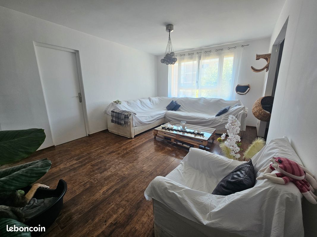 Appartement 4 pièces 64 m² · à Fréjus · 64 m² · 1 200 €/mois