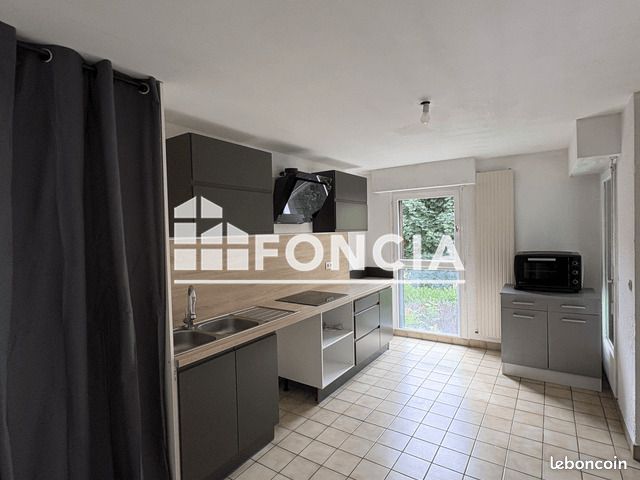 Appartement 3 pièces 76 m² · à Cluses · 76 m² · 890 €