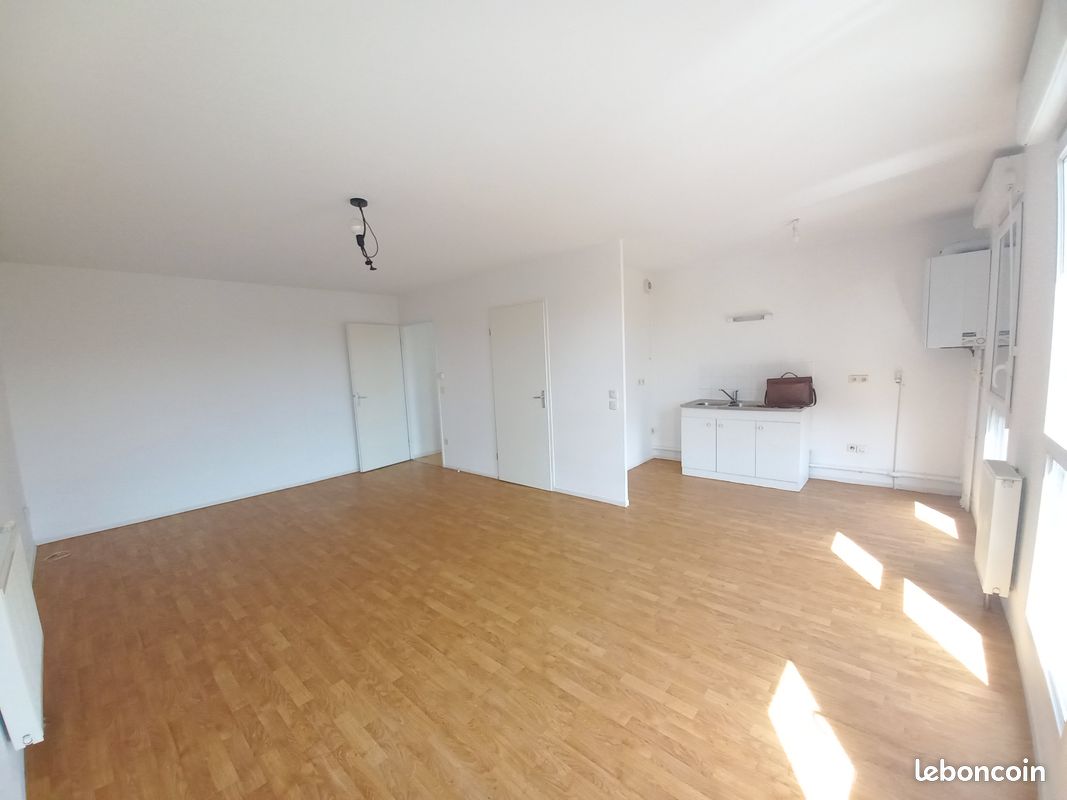 Appartement 4 pièces 83 m² · à Valenciennes · 83 m² · 682 €/mois