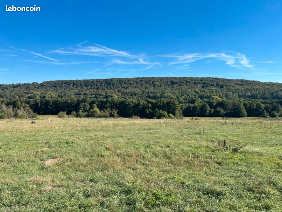 Terrain 566 m² Radepont · 52 700 €