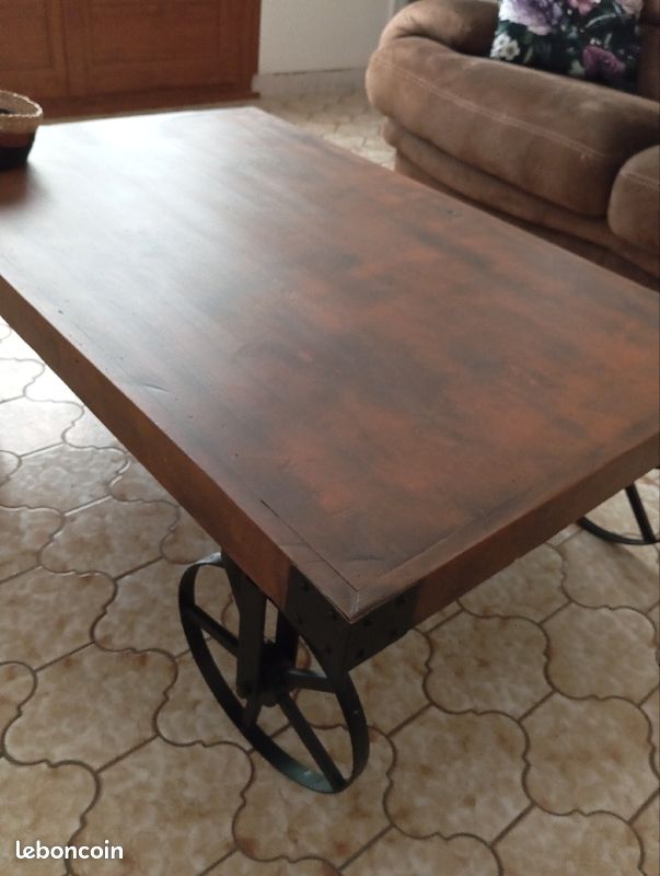 Table basse industrielle (image 1)