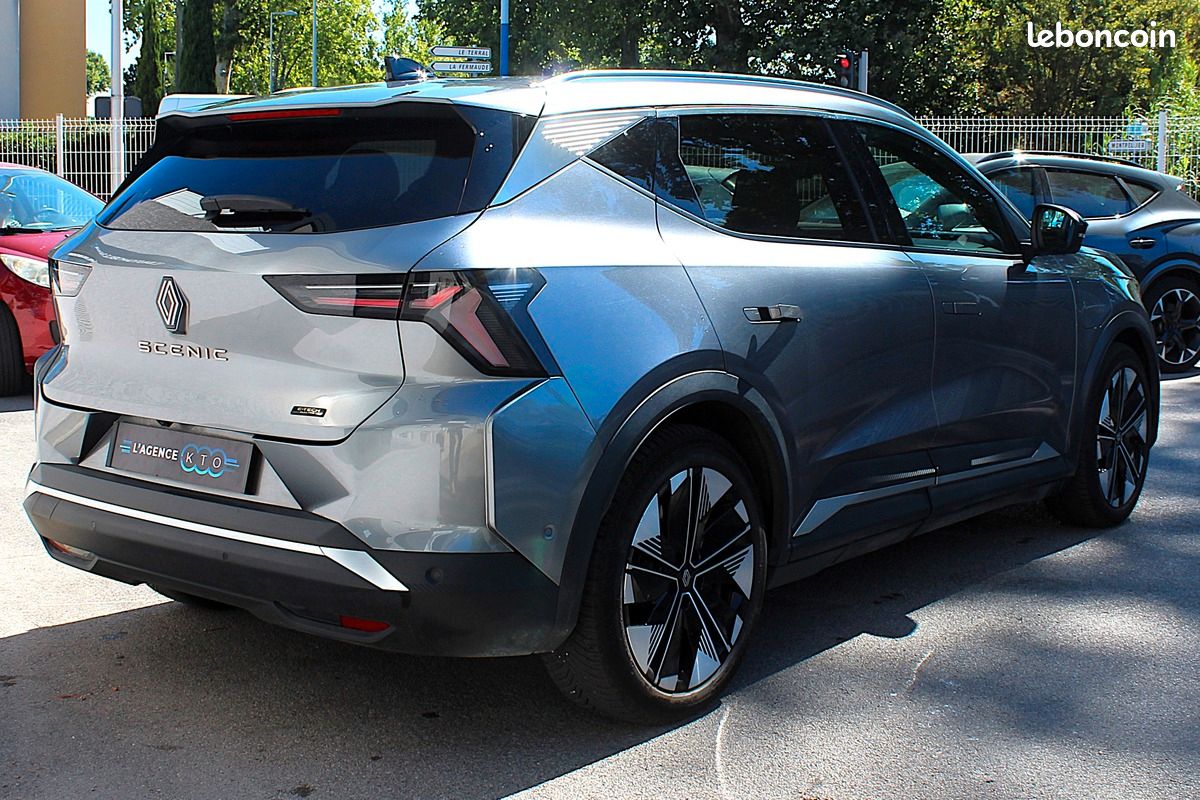 RENAULT Scenic V E-TECH ELECTRIQUE 220 GRANDE AUTONOMIE TECHNO PACK ICONIC 87 KW + CHARGE RAPIDE (image 7)