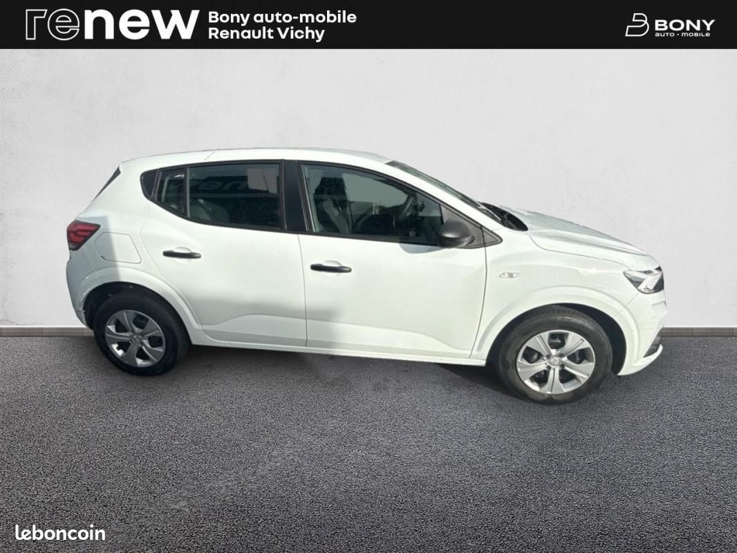 Dacia Sandero SCe 65 GSR2 Essential (image 3)