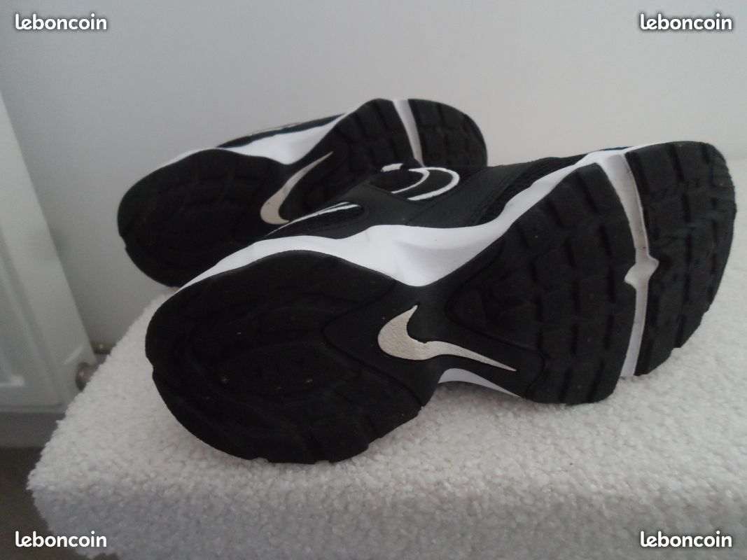 Chaussure femme nike neuf bien LIRE (image 4)