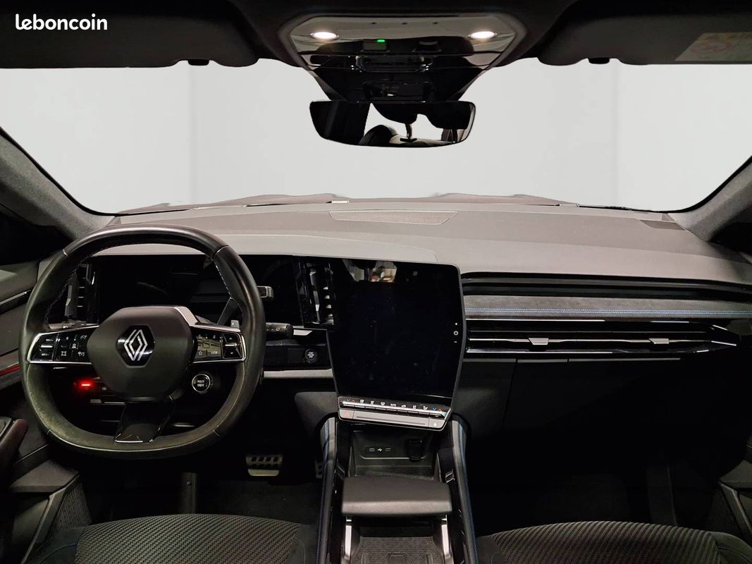 RENAULT Austral E-Tech hybrid 200 Iconic esprit Alpine (image 15)