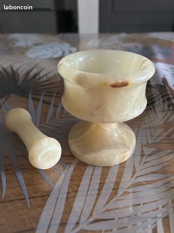 MORTIER ET PILON tête asiatique en pierre, marbre ou albâtre EUR 45,00