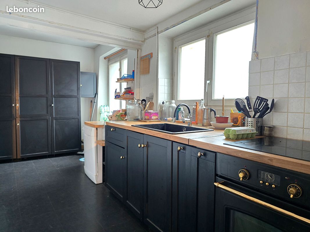 Appartement 4 pièces 97 m² · à Fleury-les-Aubrais · 97 m² · 150 000 €