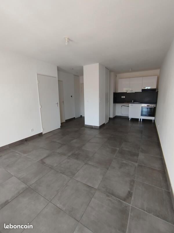 Appartement 2 pièces 42 m² · à Feyzin · 42 m² · 637 €/mois