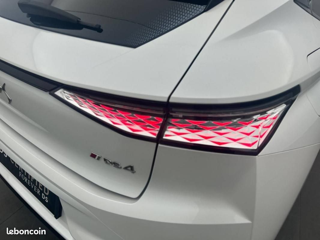 DS 4 Hybride E-Tense 225 EAT8 - Performance Line+ (image 17)