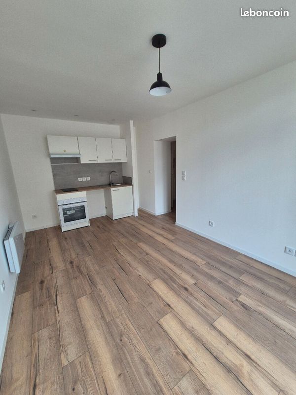 Appartement 3 pièces 43 m² · à Labastide-Rouairoux · 43 m² · 530 €/mois