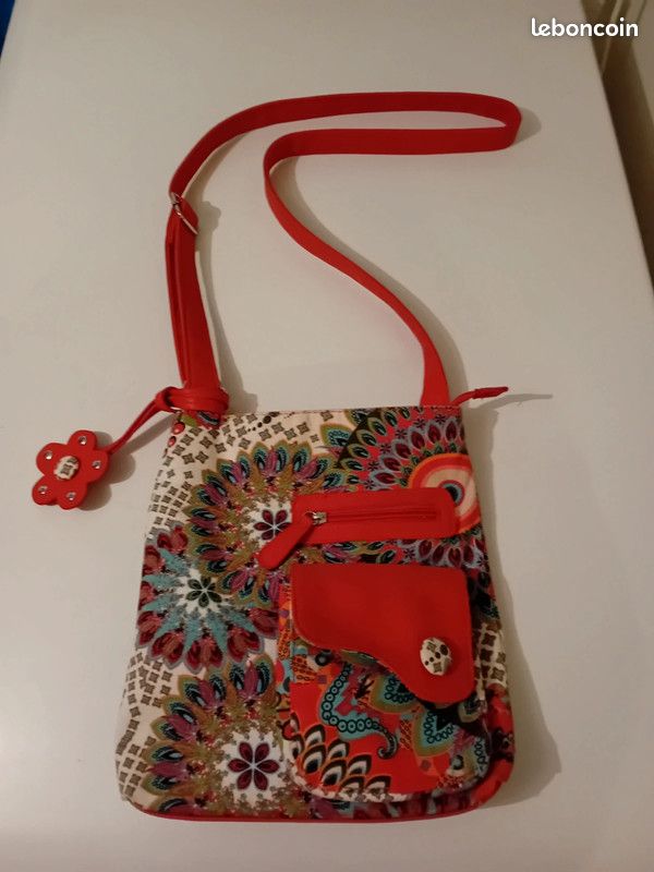 Sac Ixoo rouge (image 1)