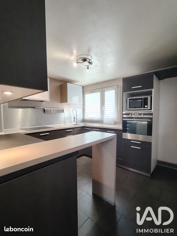Appartement 5 pièces 96 m² · à Les Ulis · 96 m² · 235 000 €