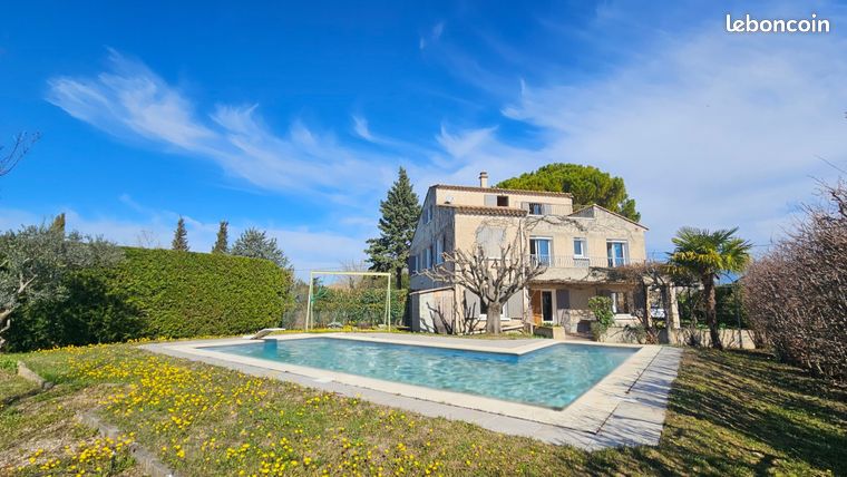 Maison 6 pièces 193 m²
