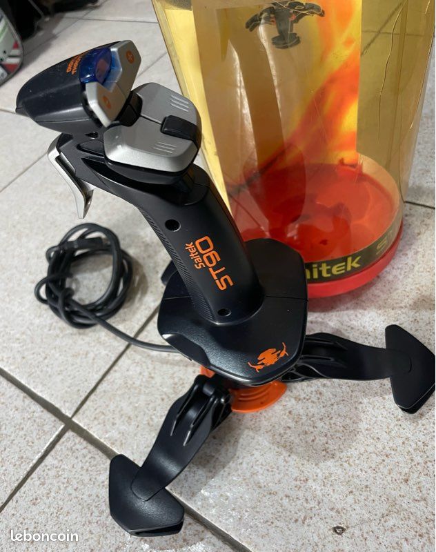 Mannette pc saitek st90 (image 1)