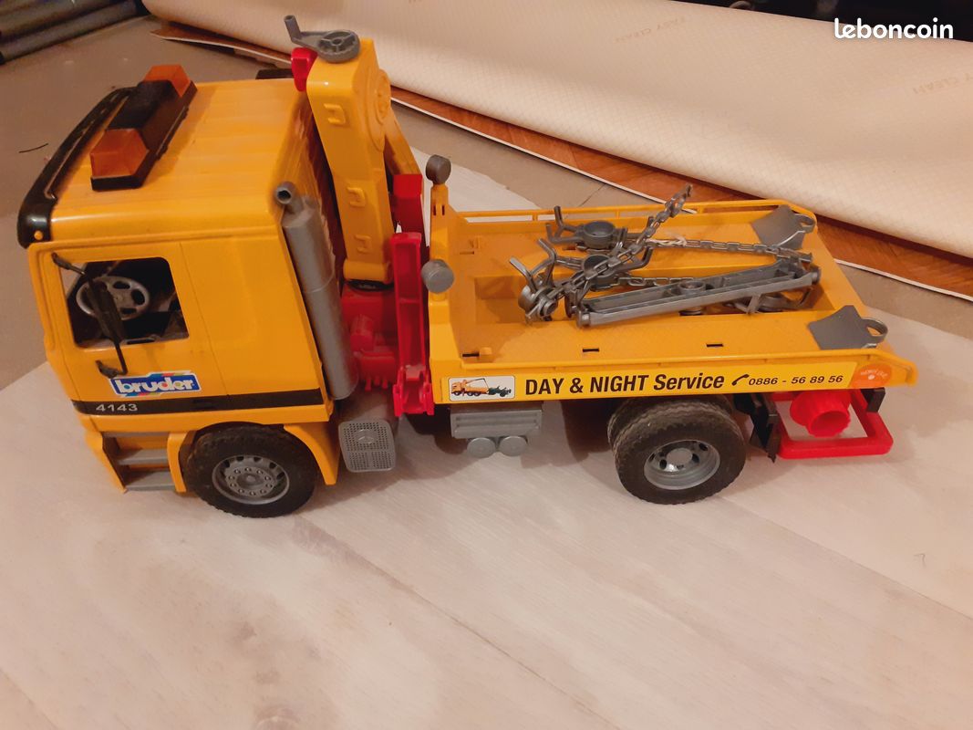Camion dépanneur Bruder (image 2)
