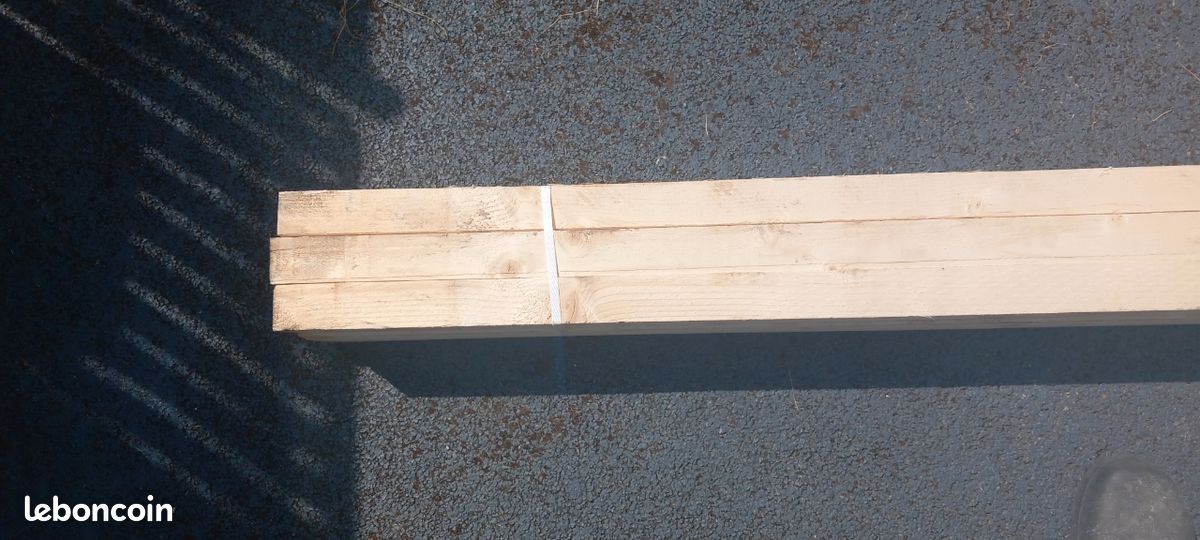 62 tasseaux sapin 45x45x4000 neuf (image 2)