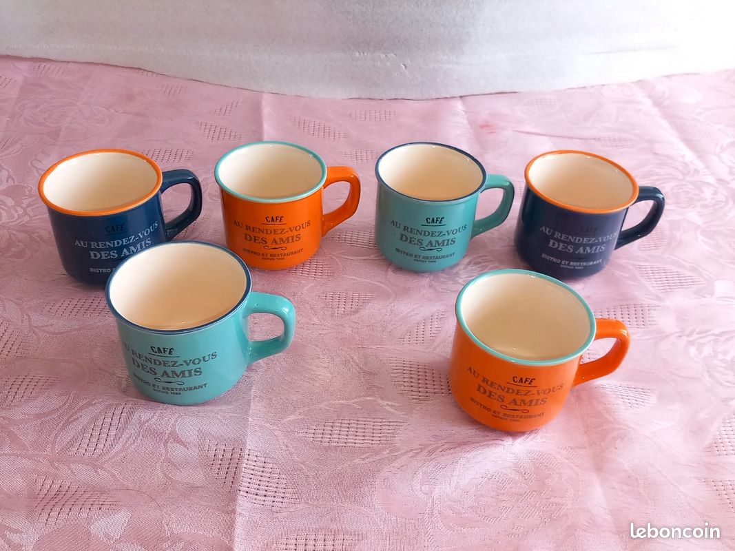 Tasse en grès émaillé bleue minuit - Agostina Weler Céramique