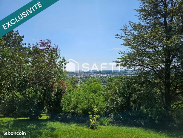 Propriété 6 pièces 159 m²