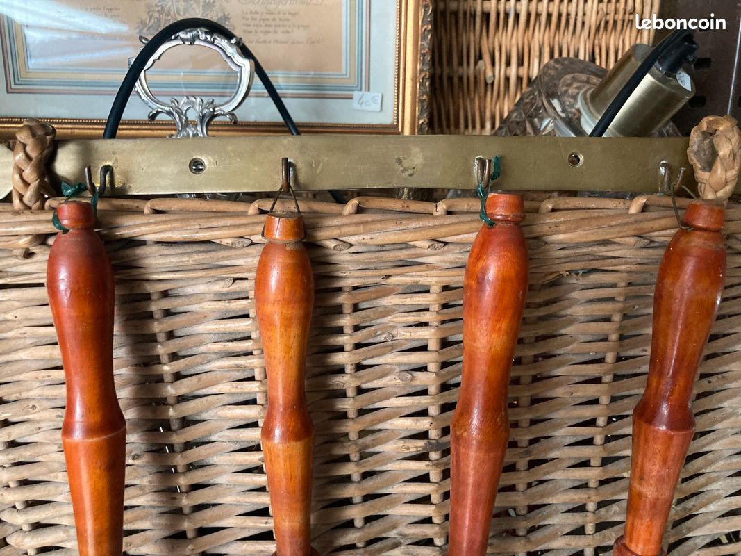 Ancien Set D'ustensiles De Cuisine En Laiton Et Bois - Louche, Cuillère, Fourchette, écumoire - Années 40/50