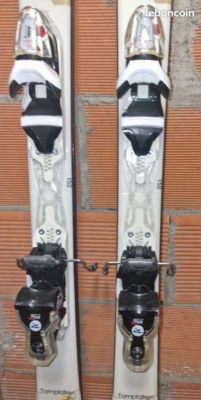 Ski Rossignol Temptation 75 – 160 Cm – Avec Fixations – Occasion – Blanc