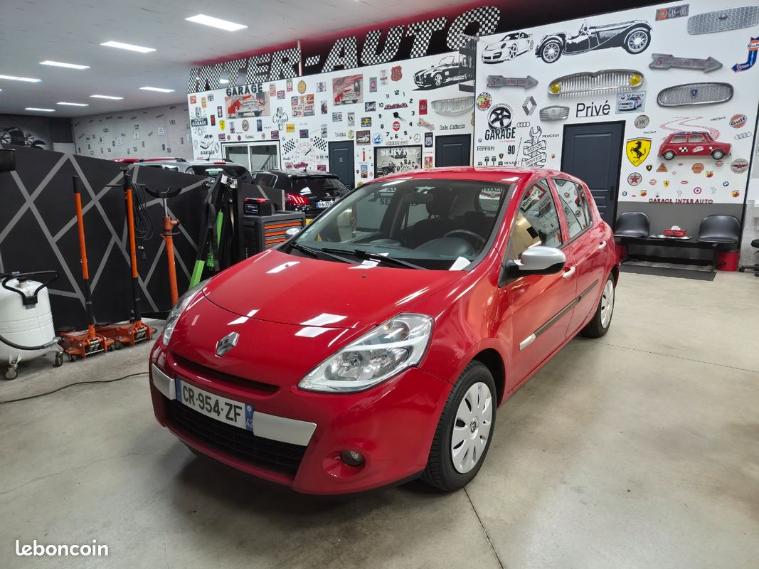 Renault clio dci 70 cv 118 000 kms clim régulateur de vitesse 5 portes (image 1)