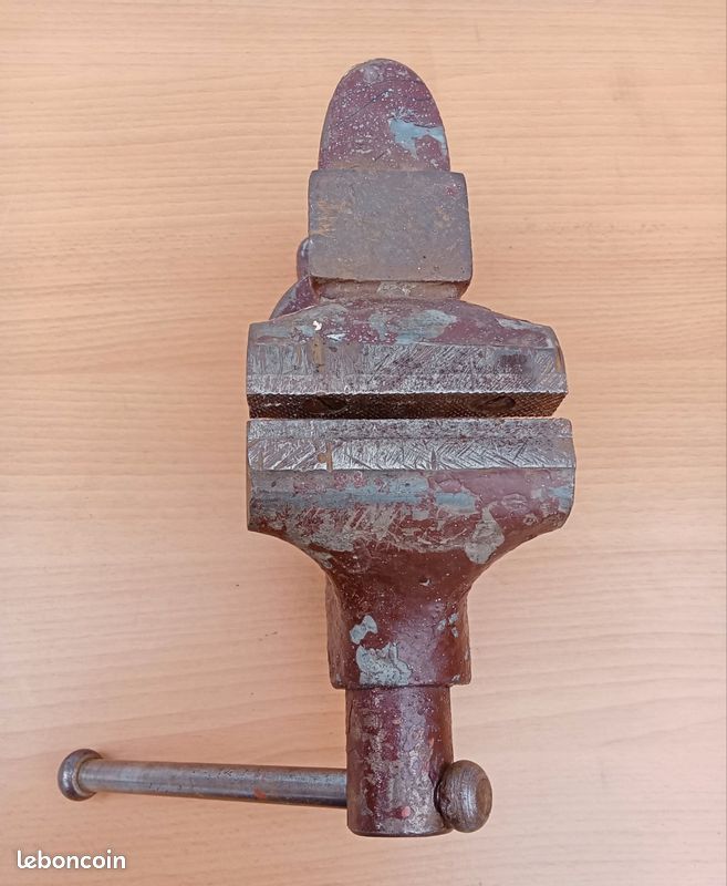Etau etabli d'occasion - Matériel et outils de bricolage