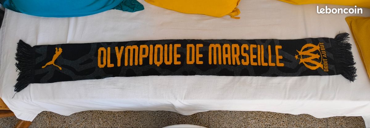 Écharpe Supporter Olympique De Marseille – 'Nous T'aimons De Tout Notre Cœur' 21x128cm