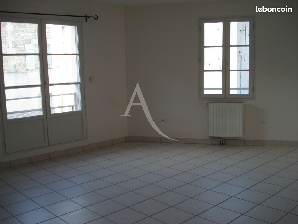 Appartement 2 pièces 49 m² · à Fontenay-le-Comte · 49 m² · 520 €/mois
